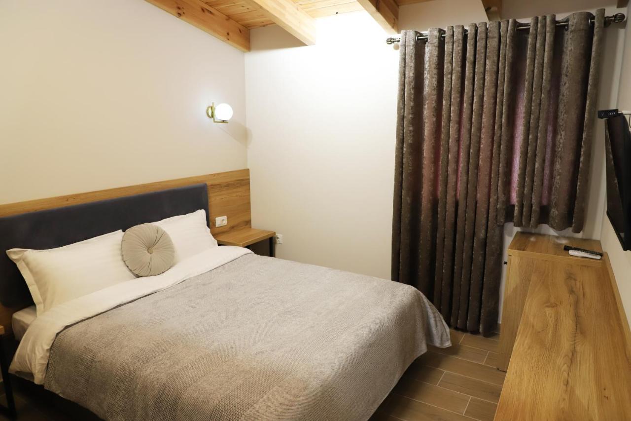 Mili Hotel Берат Экстерьер фото