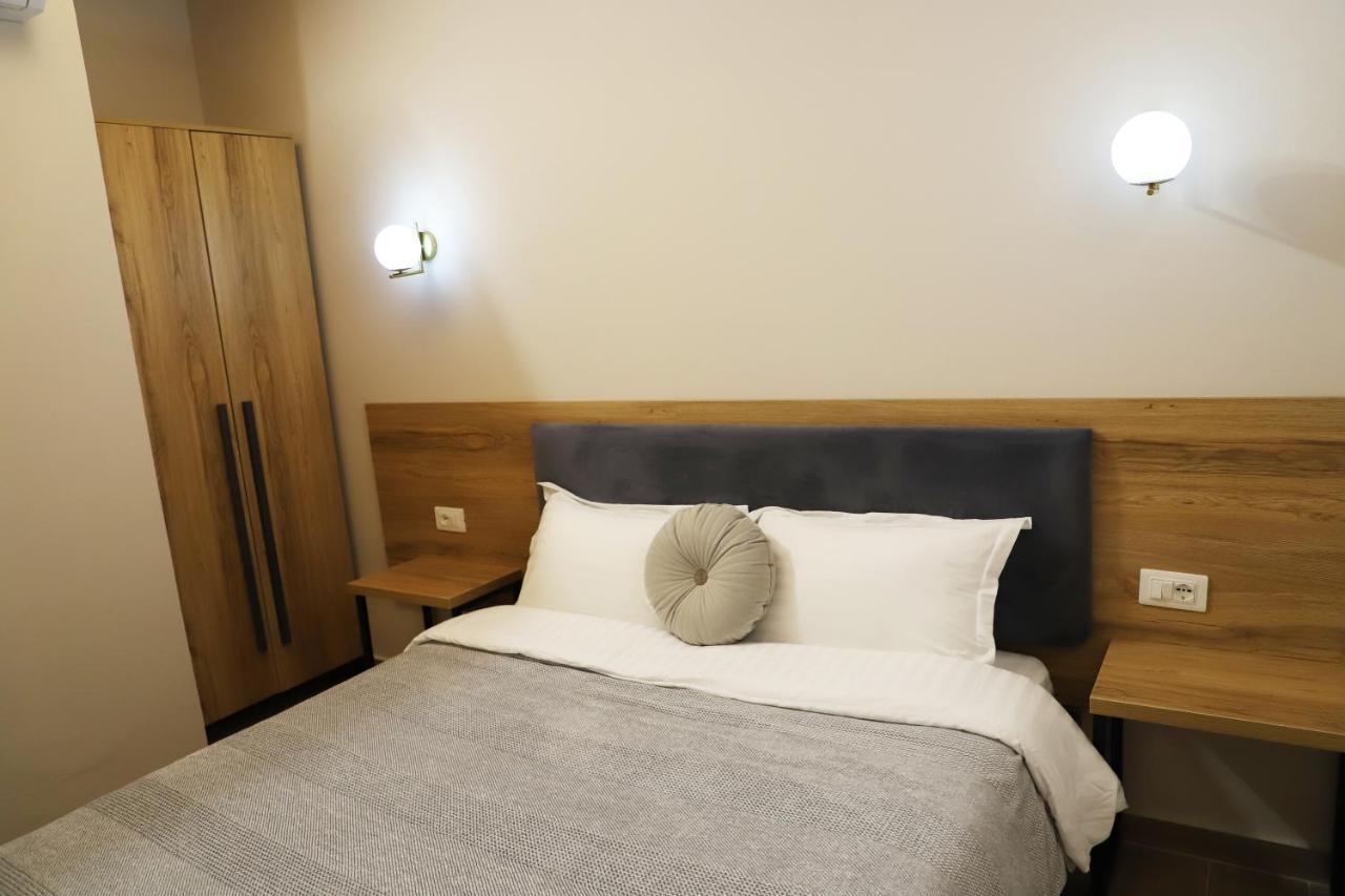 Mili Hotel Берат Экстерьер фото