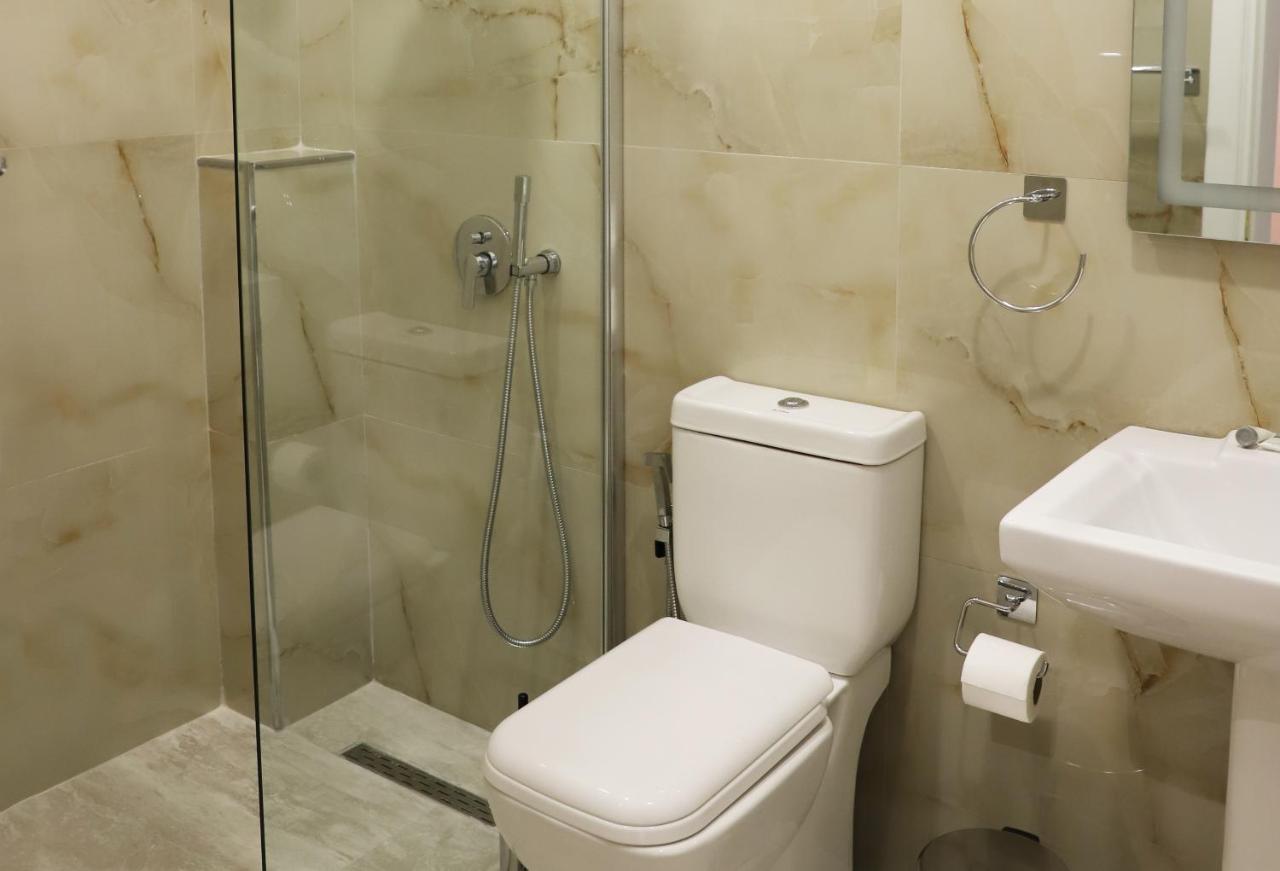 Mili Hotel Берат Экстерьер фото