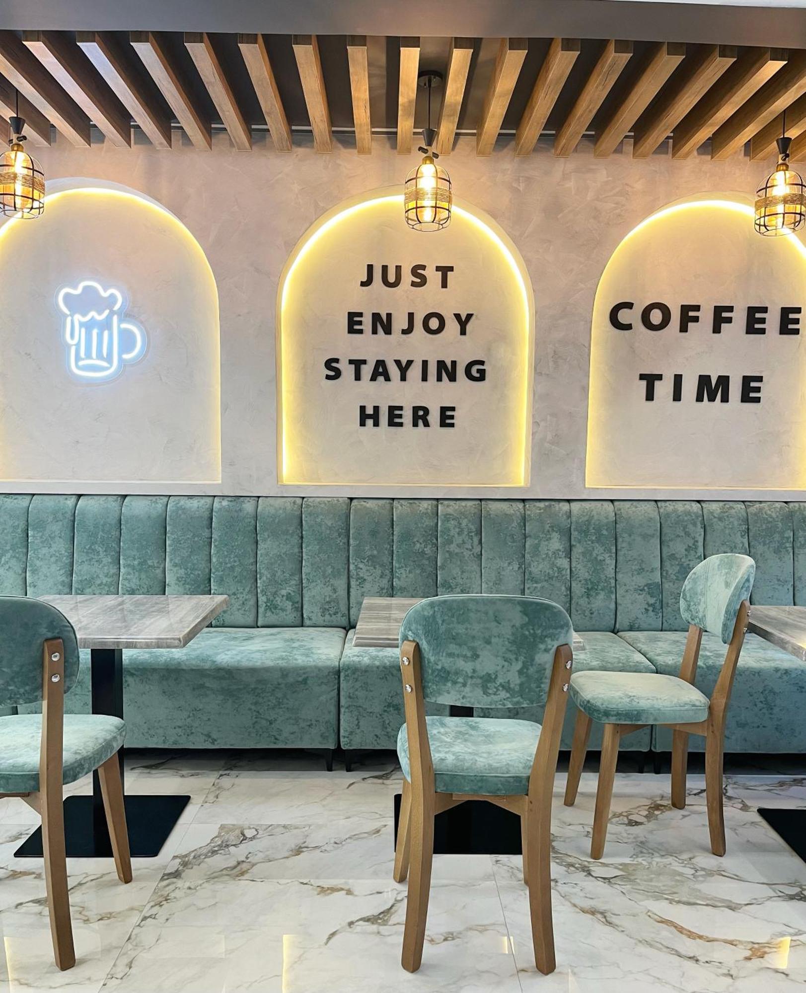 Mili Hotel Берат Экстерьер фото