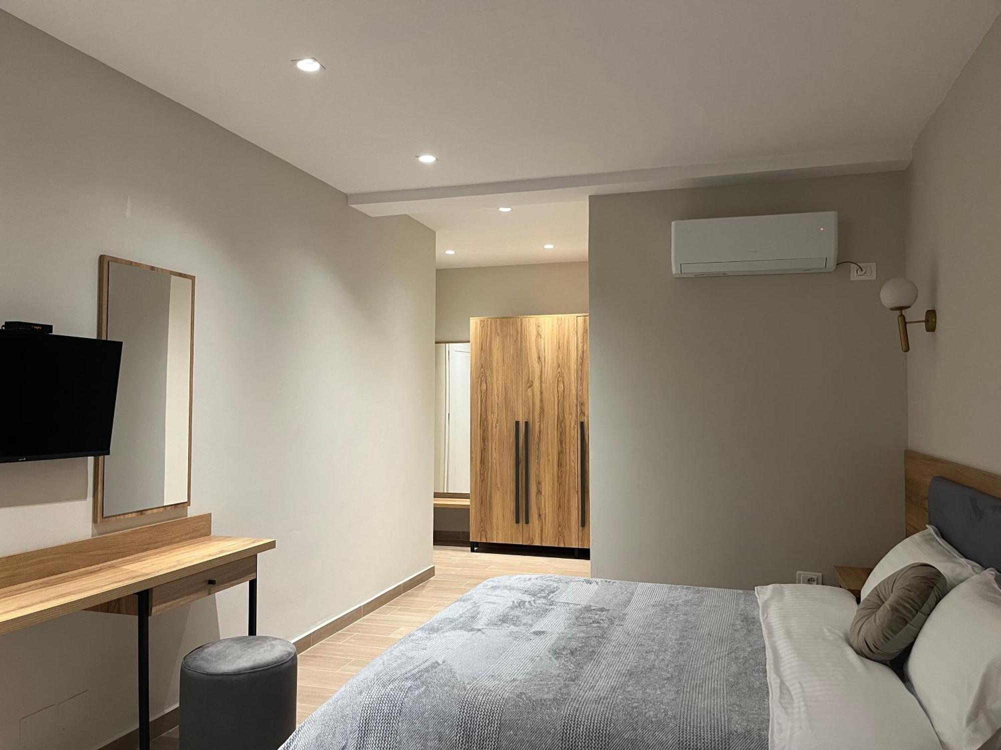 Mili Hotel Берат Экстерьер фото