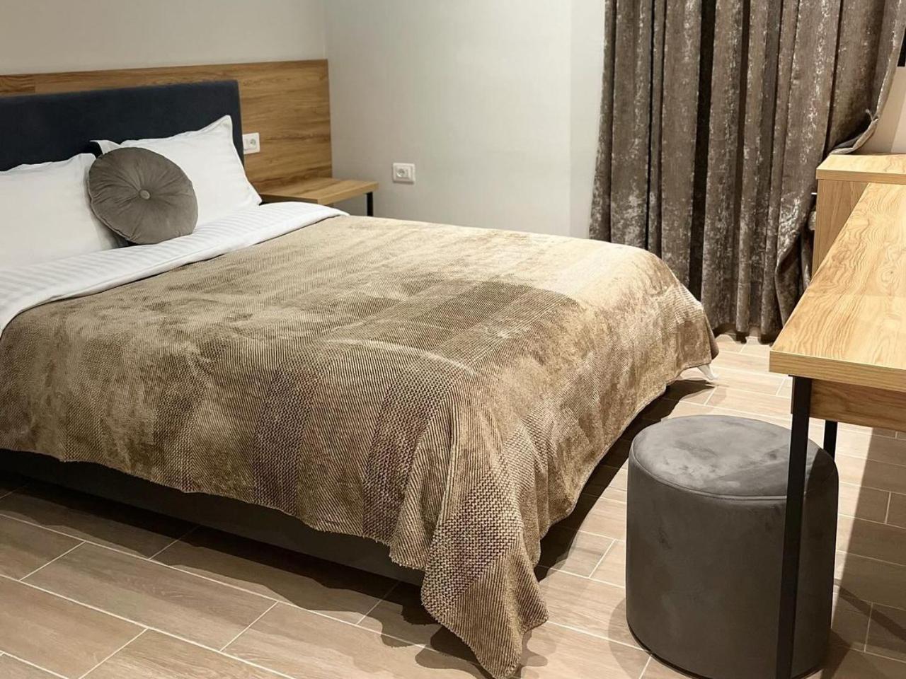 Mili Hotel Берат Экстерьер фото