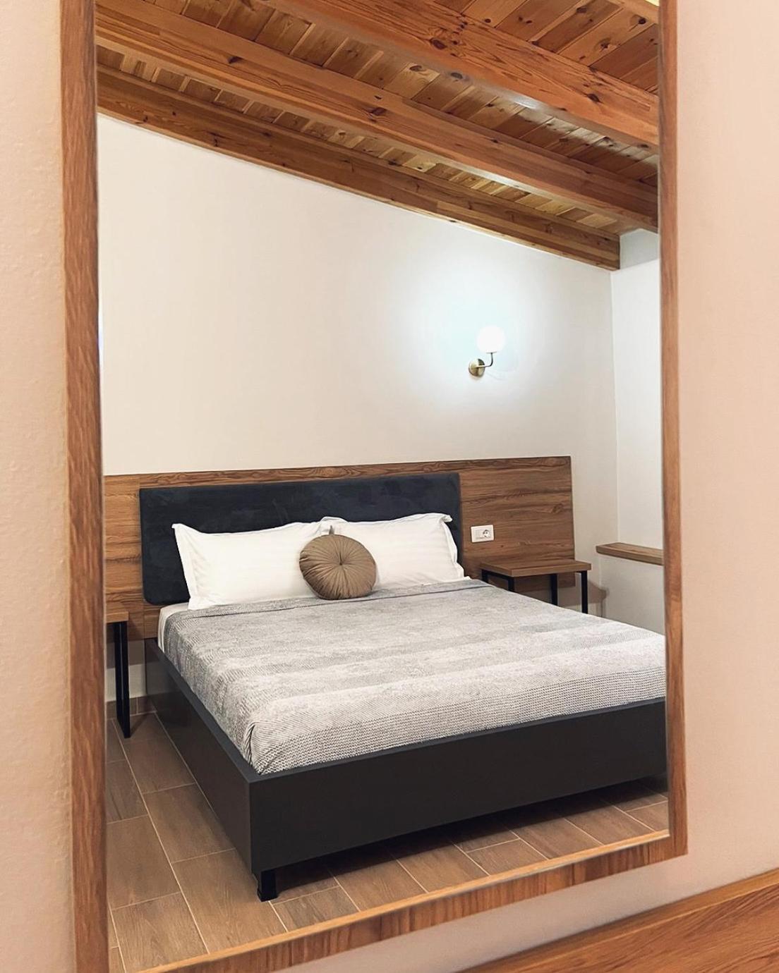 Mili Hotel Берат Экстерьер фото