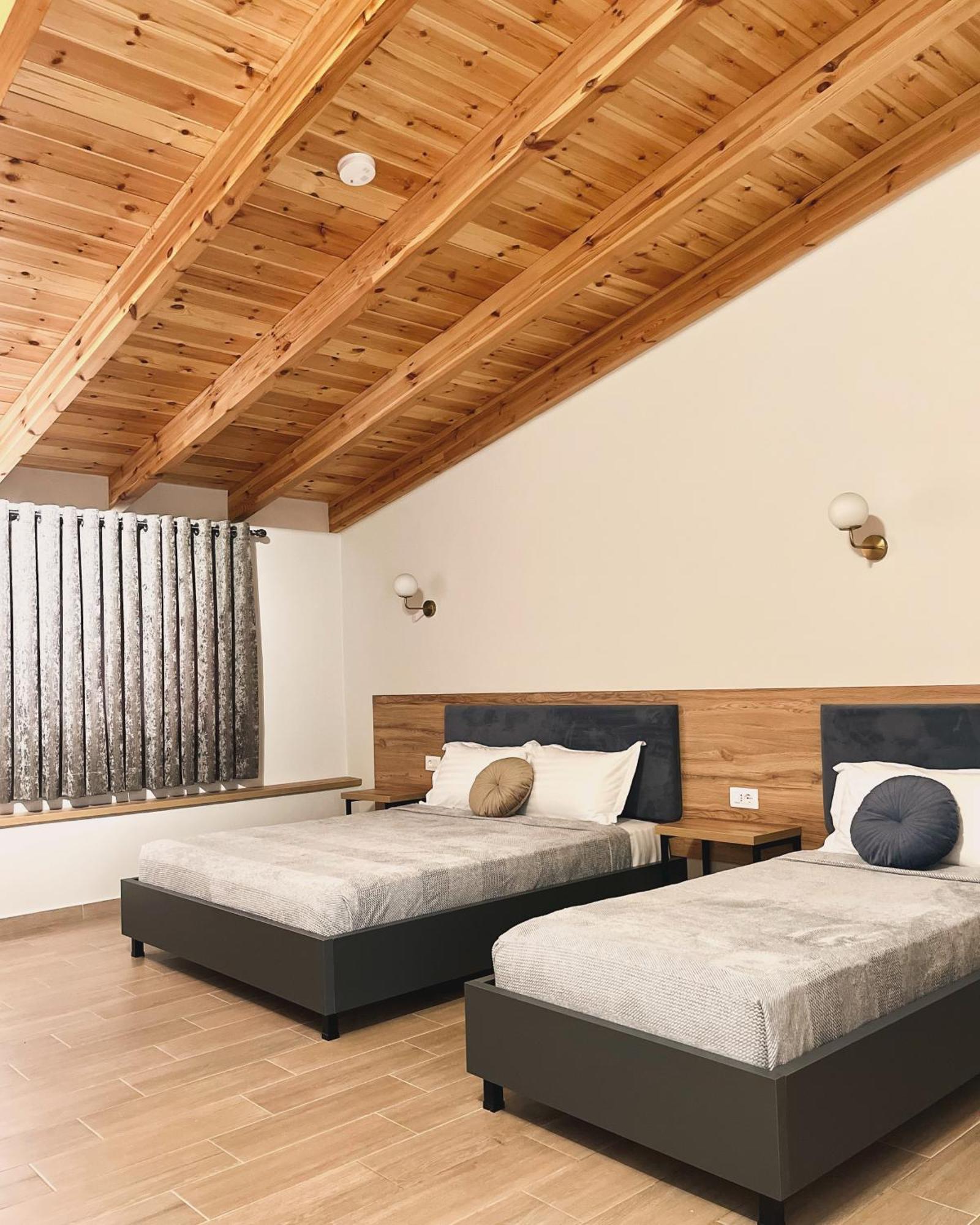 Mili Hotel Берат Экстерьер фото