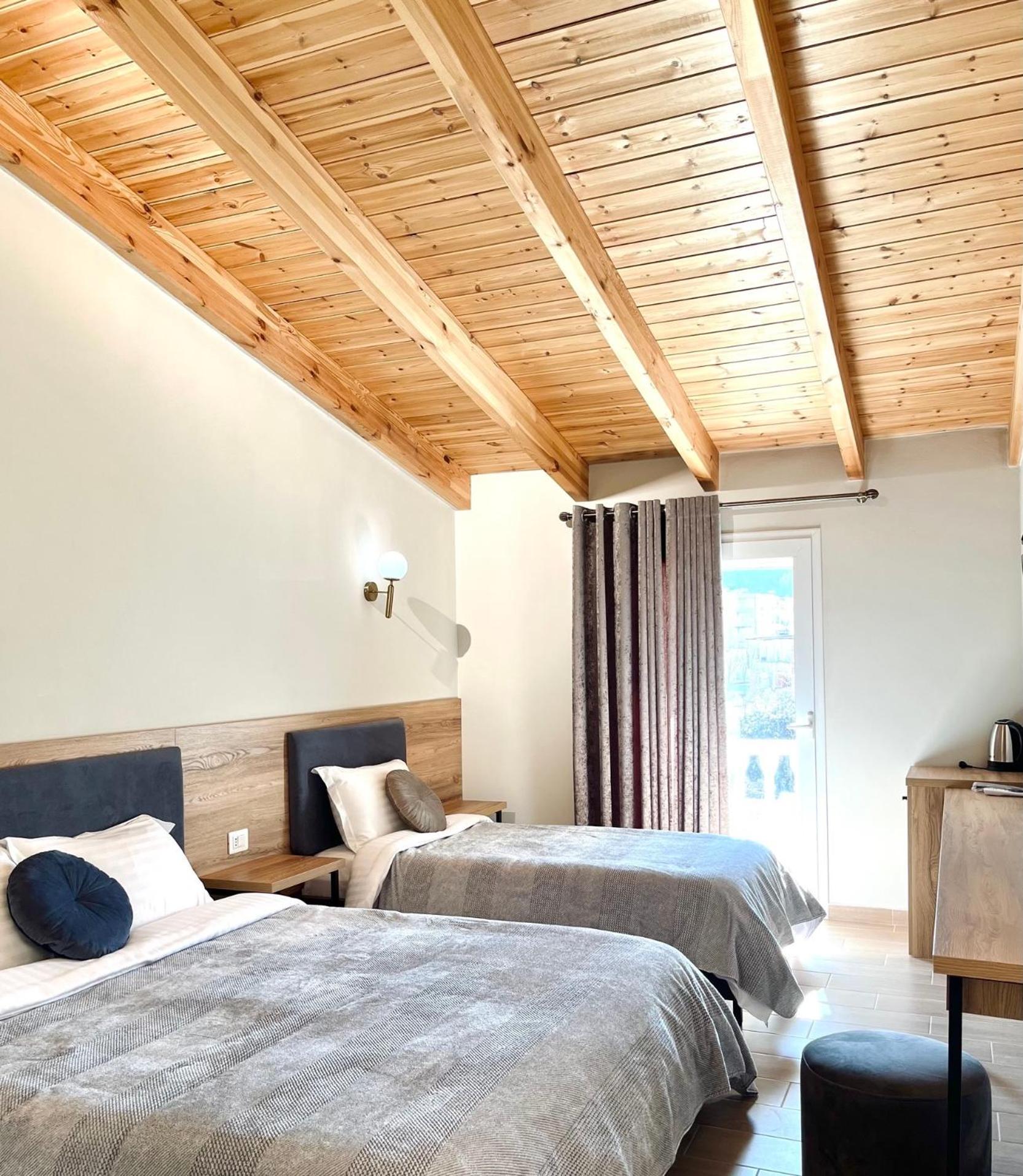 Mili Hotel Берат Экстерьер фото